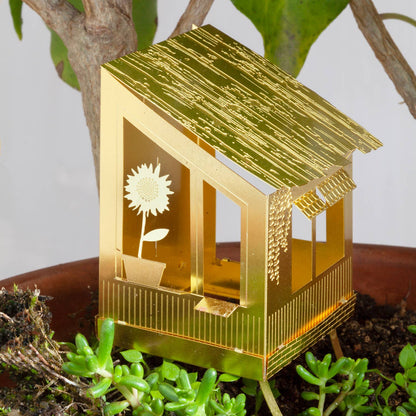 Tiny Treehouse for your plants